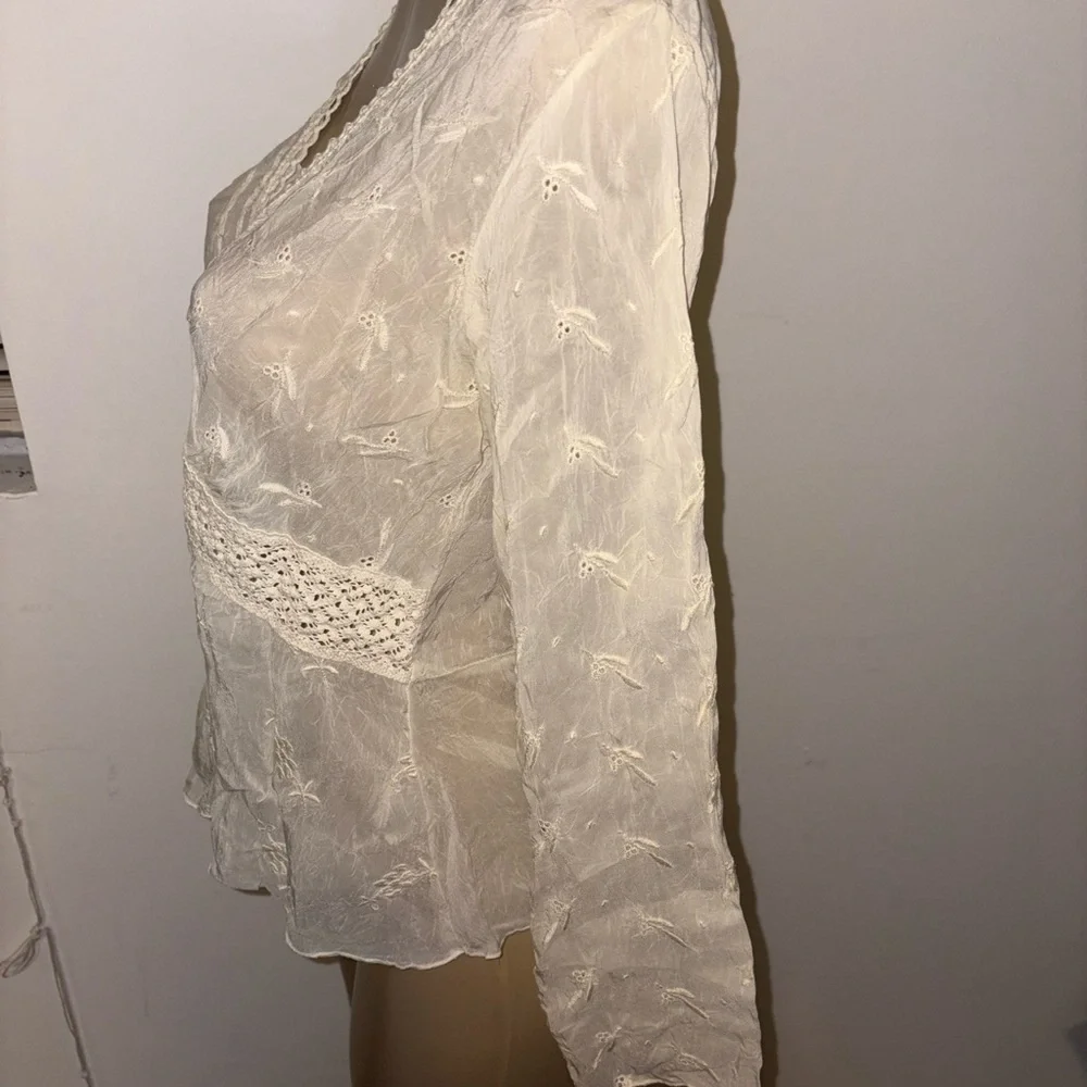 Johnny Was Ivory Embroidered Deep V Neck Long Sleeve Blouse Size S - Picture 3 of 5
